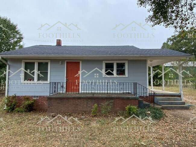Quaint 2 bedroom, 1 bathroom single-family... - Quaint 2 bedroom, 1 bathroom single-family... House