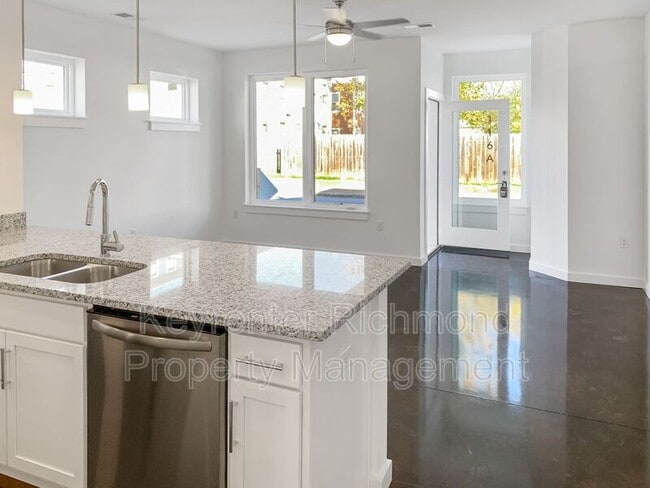 Photo - 116 W 12th St E Unit A