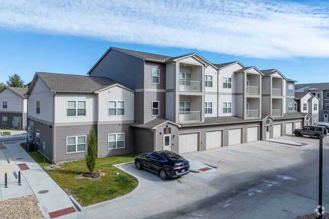 Southwood Crossing - Southwood Crossing Apartments