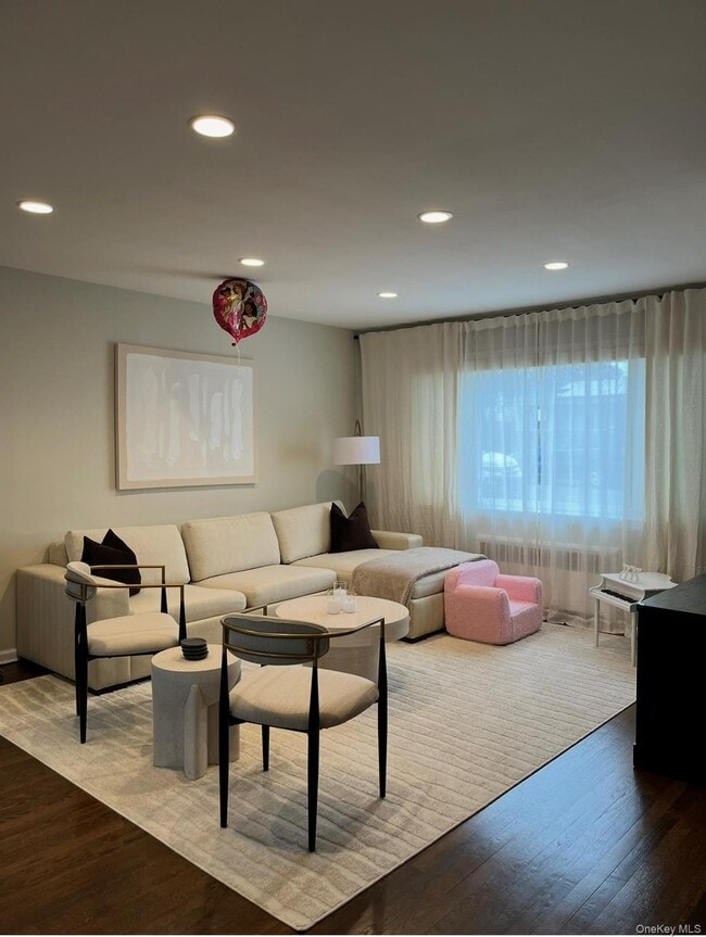 Building Photo - 8 Blackford Ave