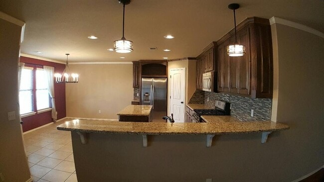 Photo - 7041 Cherokee Crossing West