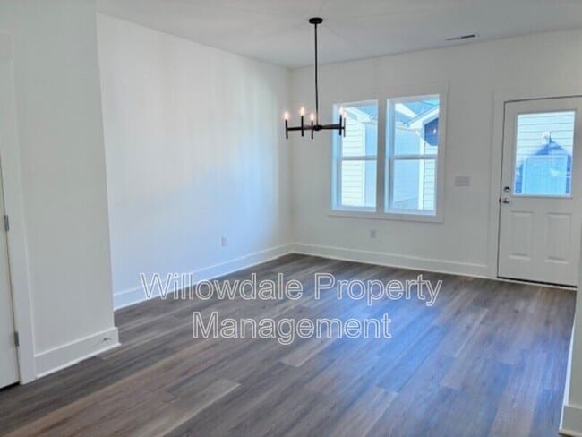 Photo - 565 Folk Song Wy