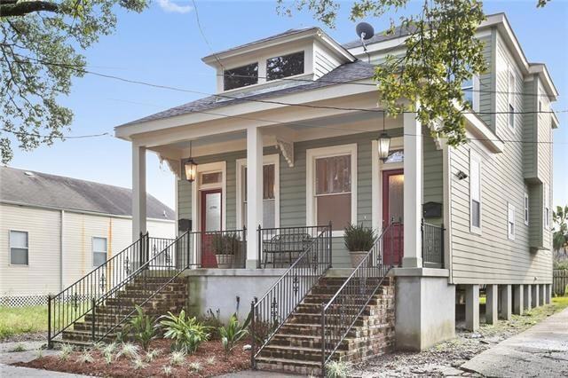 Photo - 3014 Banks St