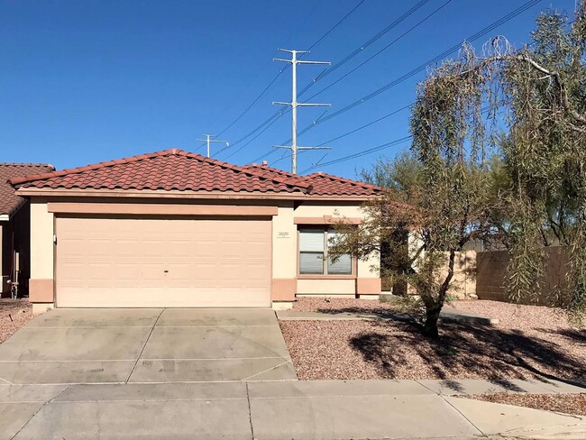 Photo - Spacious 3-bedroom plus den in North Phoenix
