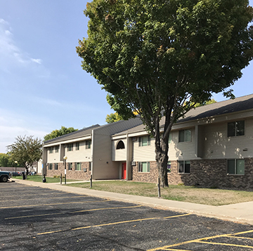 Cardinal Manor Apartments - Cardinal Manor Apartments