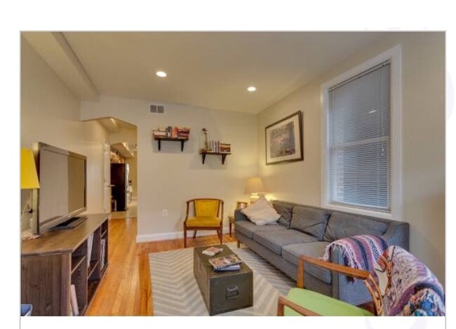 Photo - 1223 Orren St NE Unit 4