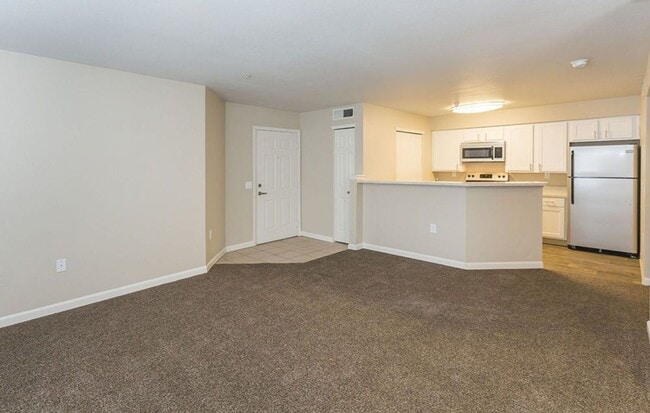 Photo - Welcome Home to Constitution Square