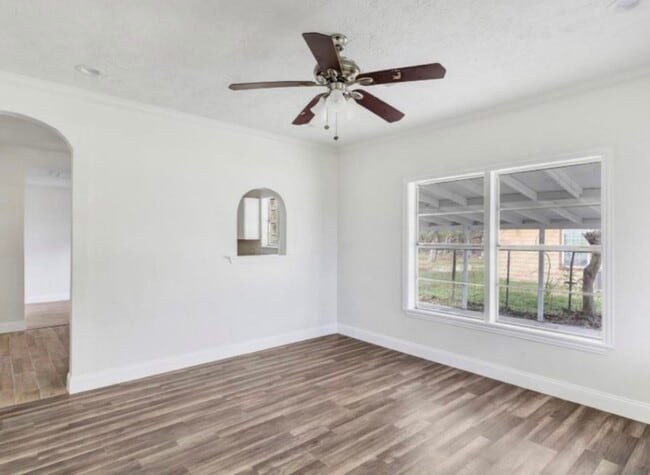 Photo - 116 Trahan St