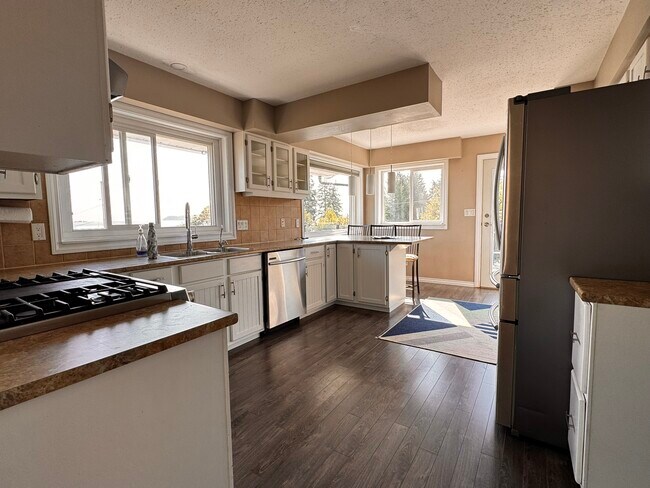 Photo - 4786 Kilmarnock Dr