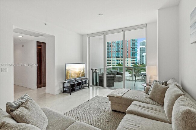 50 South Pointe Dr Unit 805