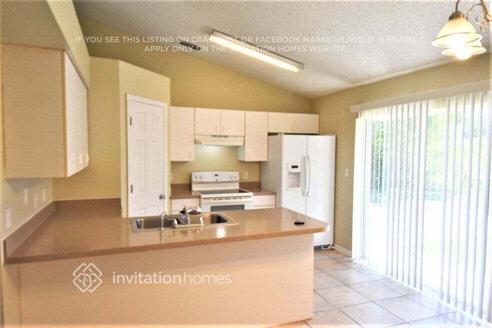 1786 Hydrangea Rd