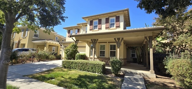 Building Photo - 660 W Bonaventure Ave Rental