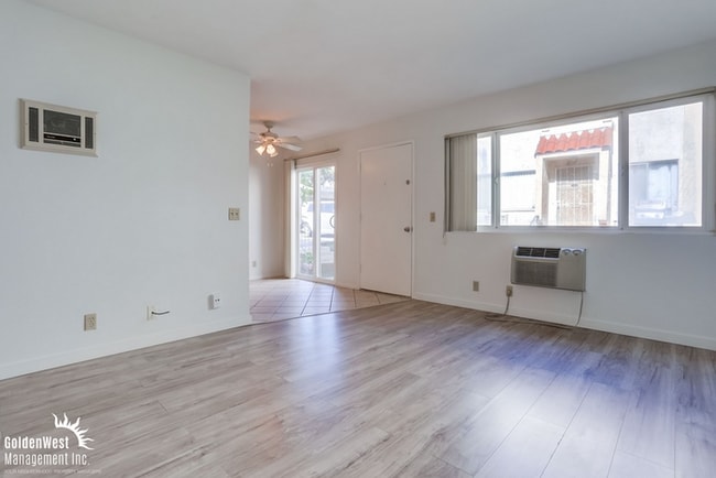 Photo - Charming 2Bdm 1Ba Condo with Modern Upgrad...