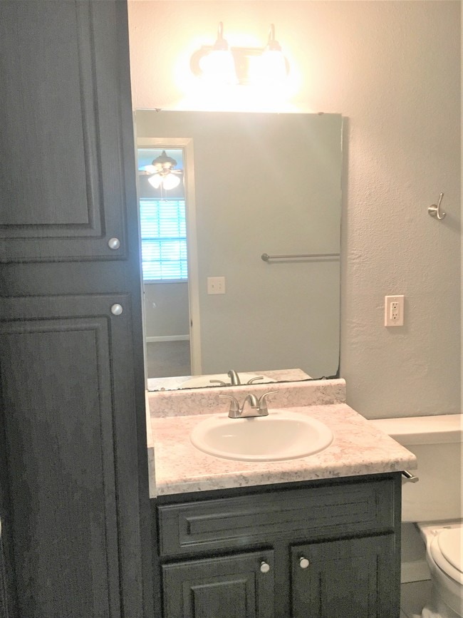 Photo - Bay Oaks Condominiums I