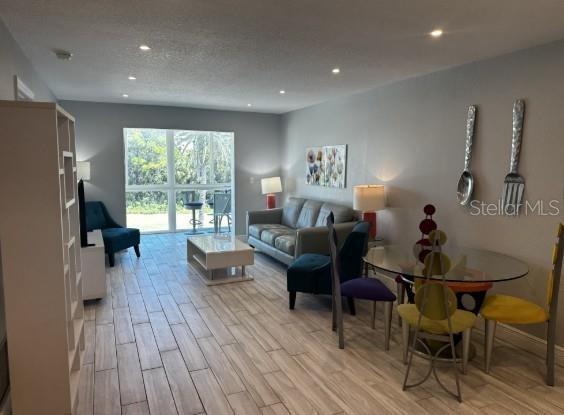 Photo - 708 S Tamiami Trl Unidad 318