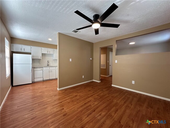 Photo - 1409 N Bishop St Apartment Unit 4