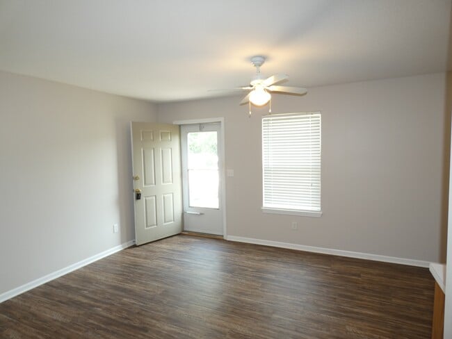 Photo - 3612 NE 72nd St