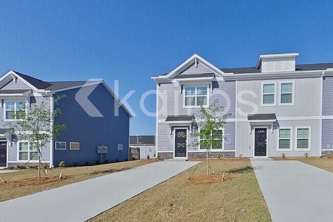 Photo - 2441 Banyan Cir