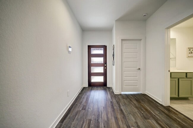 Photo - 6802 Telford Holw Trl