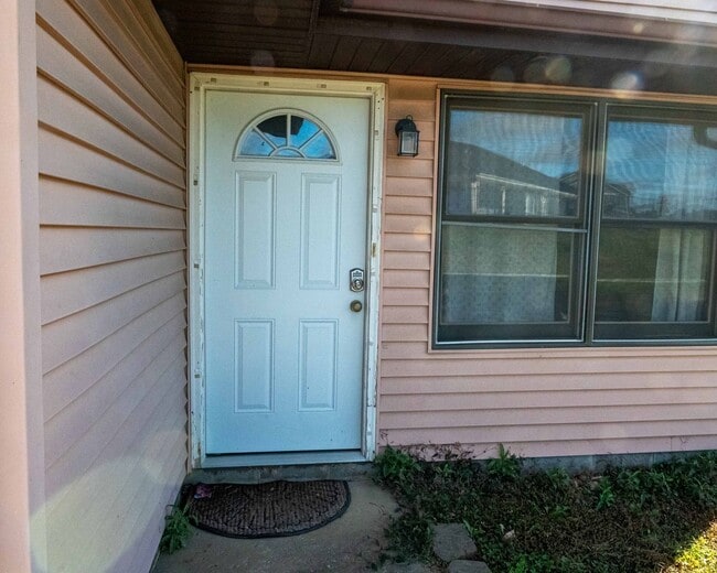 Photo - 423 S Park Square Dr Unit 423 S Park Square Dr