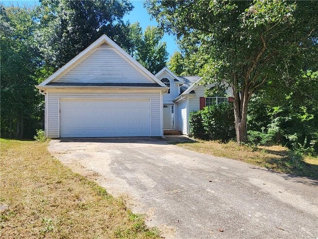 Building Photo - 922 Sweetwater Way Rental