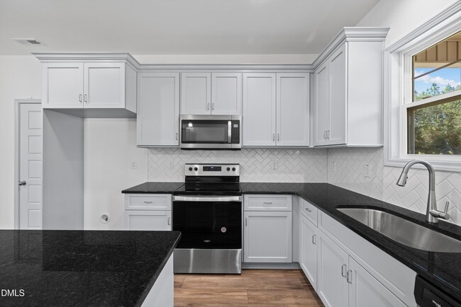 Photo - 73 Falls Riv ct