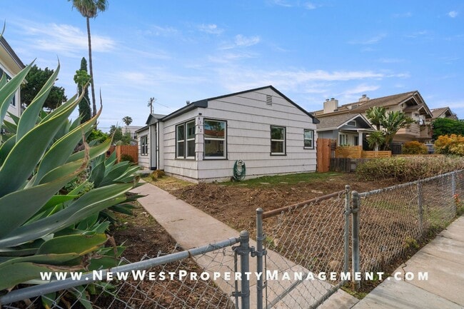 Photo - Recently Renovated University Heights 2 Bed 1 Bath with 2 off-street parking spaces! Pet OK!