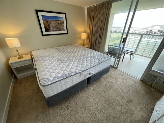 Photo - Furnished 1 Bedroom Island Colony Great Amenities!