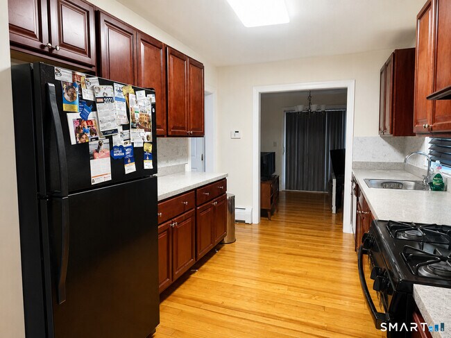Photo - 450 Orchard St