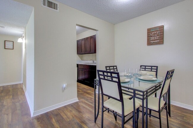 Photo - Jackson Valley Apartments