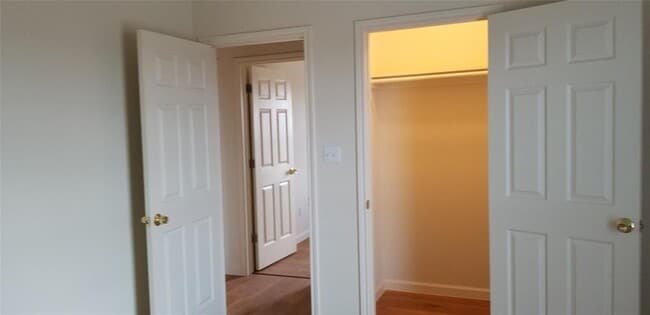 Photo - 1310 W Pointe Pl