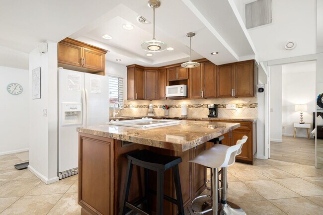 Photo - 40960 La Costa Cir W