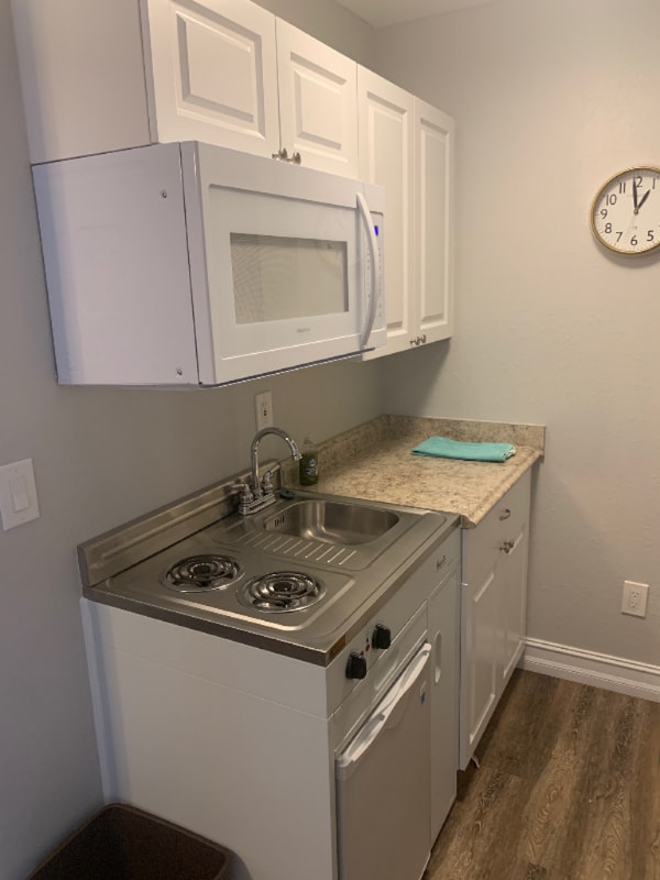 Photo - 2135 NE Dixie Hwy