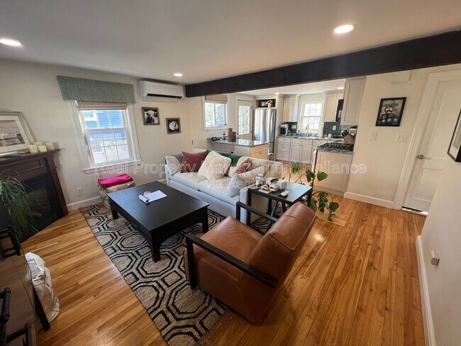 Photo - 76 Granite St