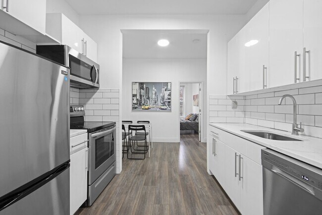 Building Photo - 207 W 136th St