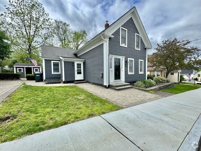 Building Photo - 29 Walcott St Rental