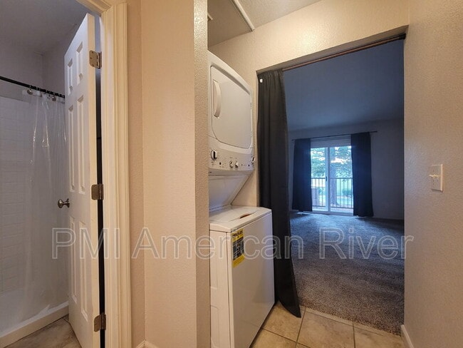 Building Photo - 7131 Stella Ln Rental