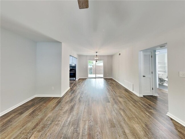 Photo - 4266 Roswell Rd Condo Unit J4
