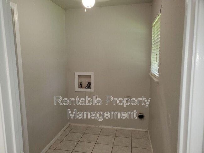 Photo - 3017 Abston Dr