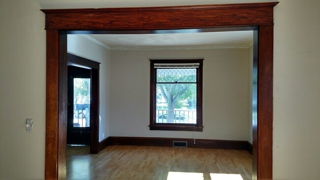 Photo - 517 N Morrison St