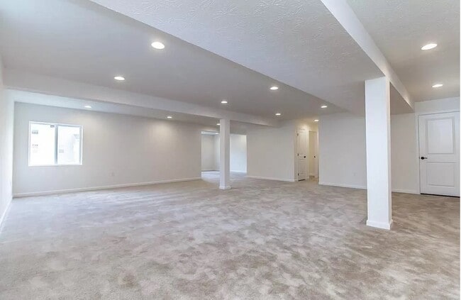 Photo - 10279 Benjamin Way