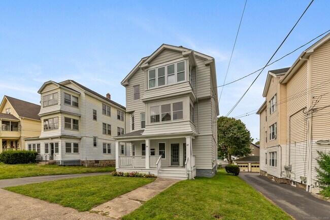 Photo - 279 Linwood St Unidad 3