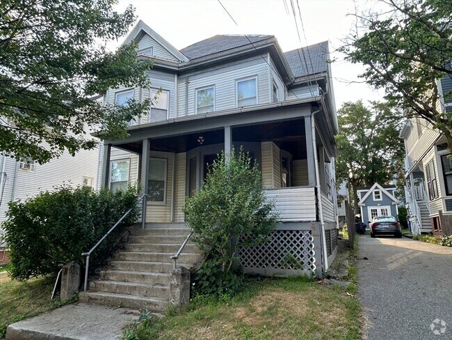 Building Photo - 50 Dartmouth St Unit 3 Rental