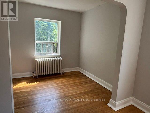 Photo - 111 Oriole Pkwy
