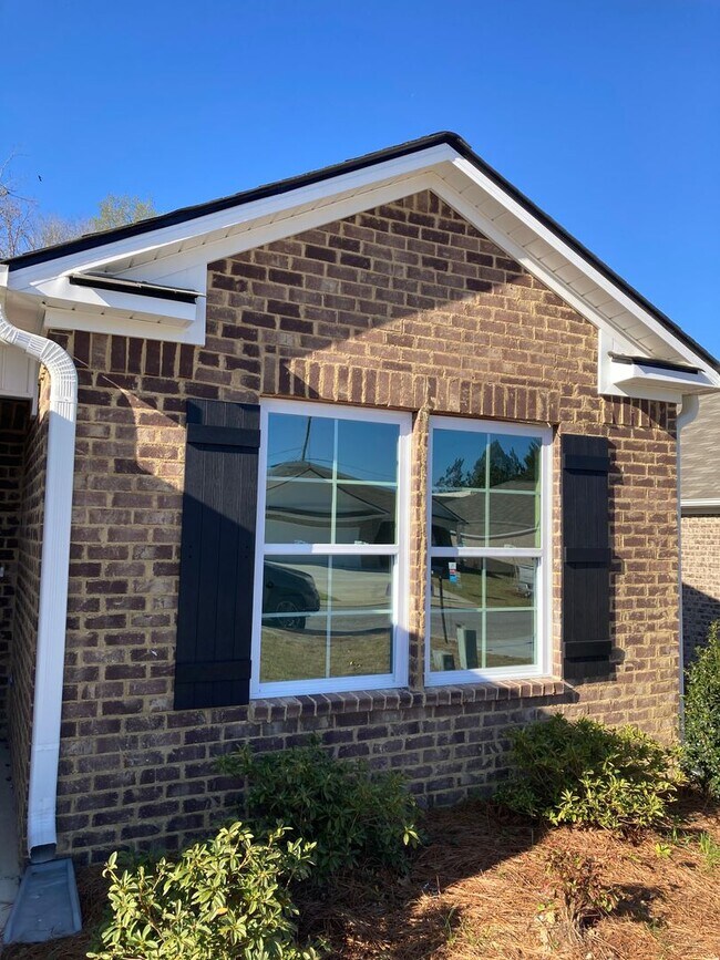 Photo - 407 Kensington Ln