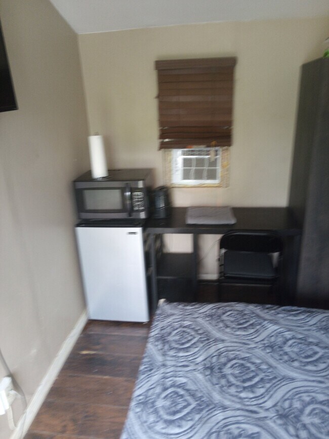 Photo - 16825 89th Pl N Unit 1