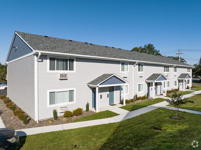 Photo - Brookwood at Sayville