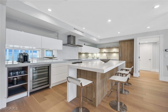 Photo - 2885 Gulf Shore Blvd N Unidad 702