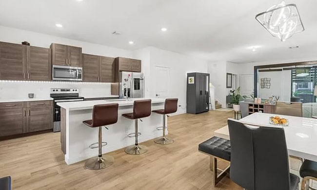 Photo - 531 NW 17th St