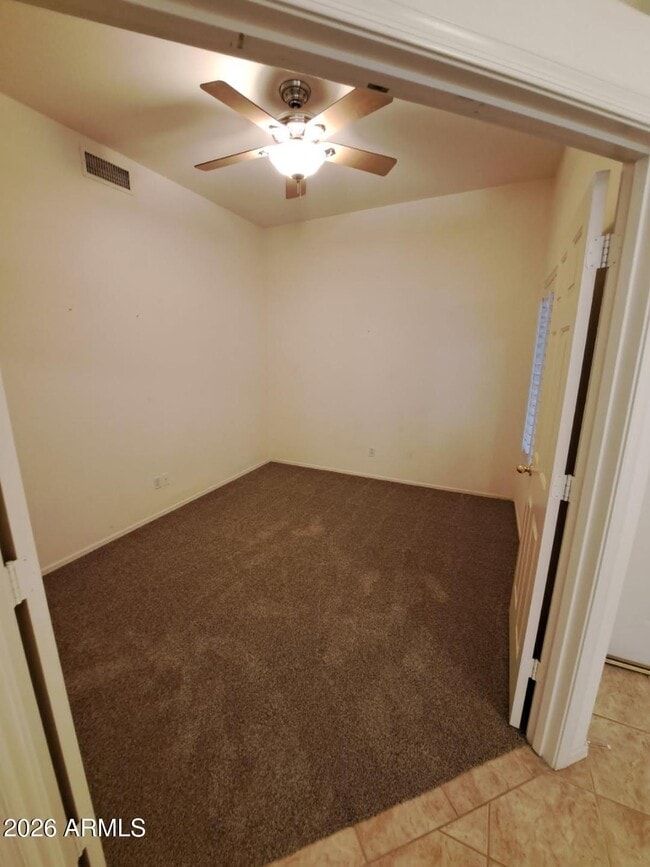 Photo - 320 W Cardinal Way